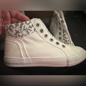 Blowfish sneakers. Size 7.5